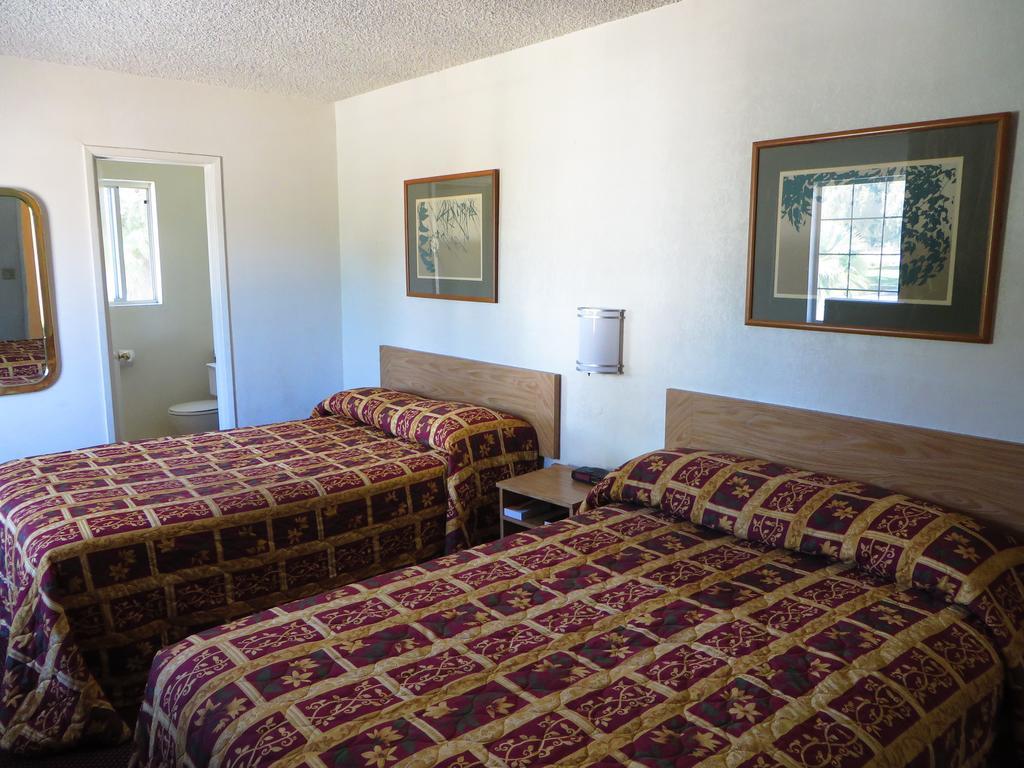 American Motel Ontario